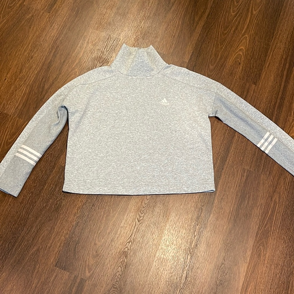 3/$15 Adidas mock neck top - Picture 1 of 6